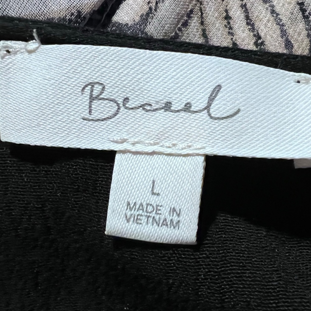 Mossimo Open Front Basic Black Sweater L - image 7